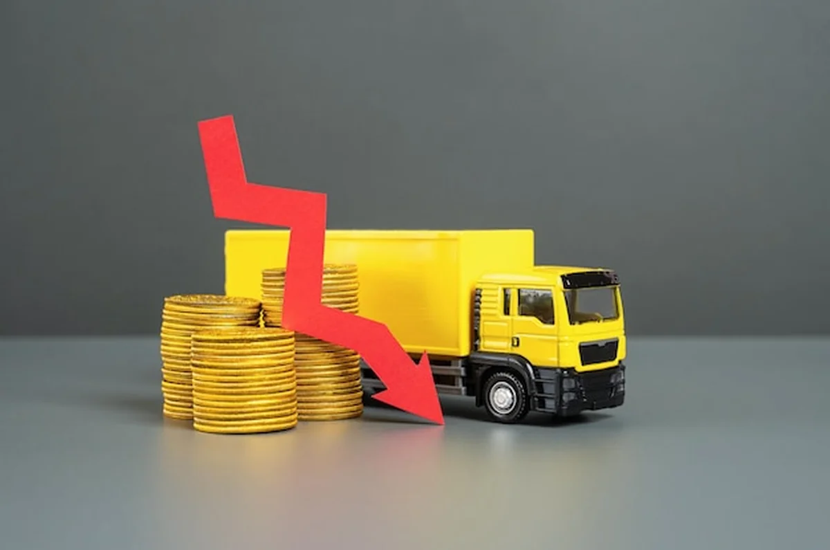 Spadek przychodów z transportu towarowego i zmniejszenie kosztów transportu